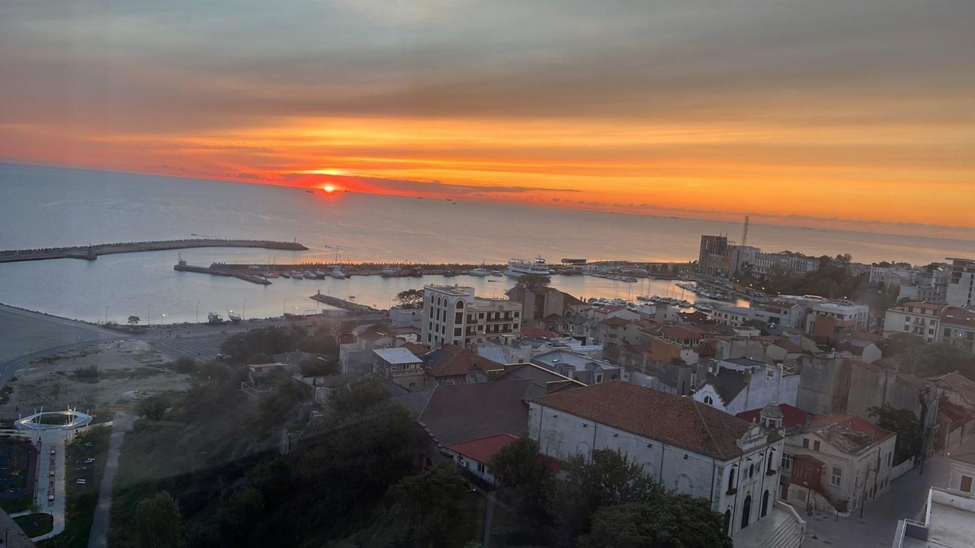 Seaview Residence Constanta Bagian luar foto
